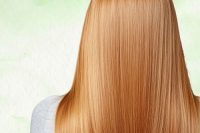 Silky shiny hair because of conventional moisturising conditioner base